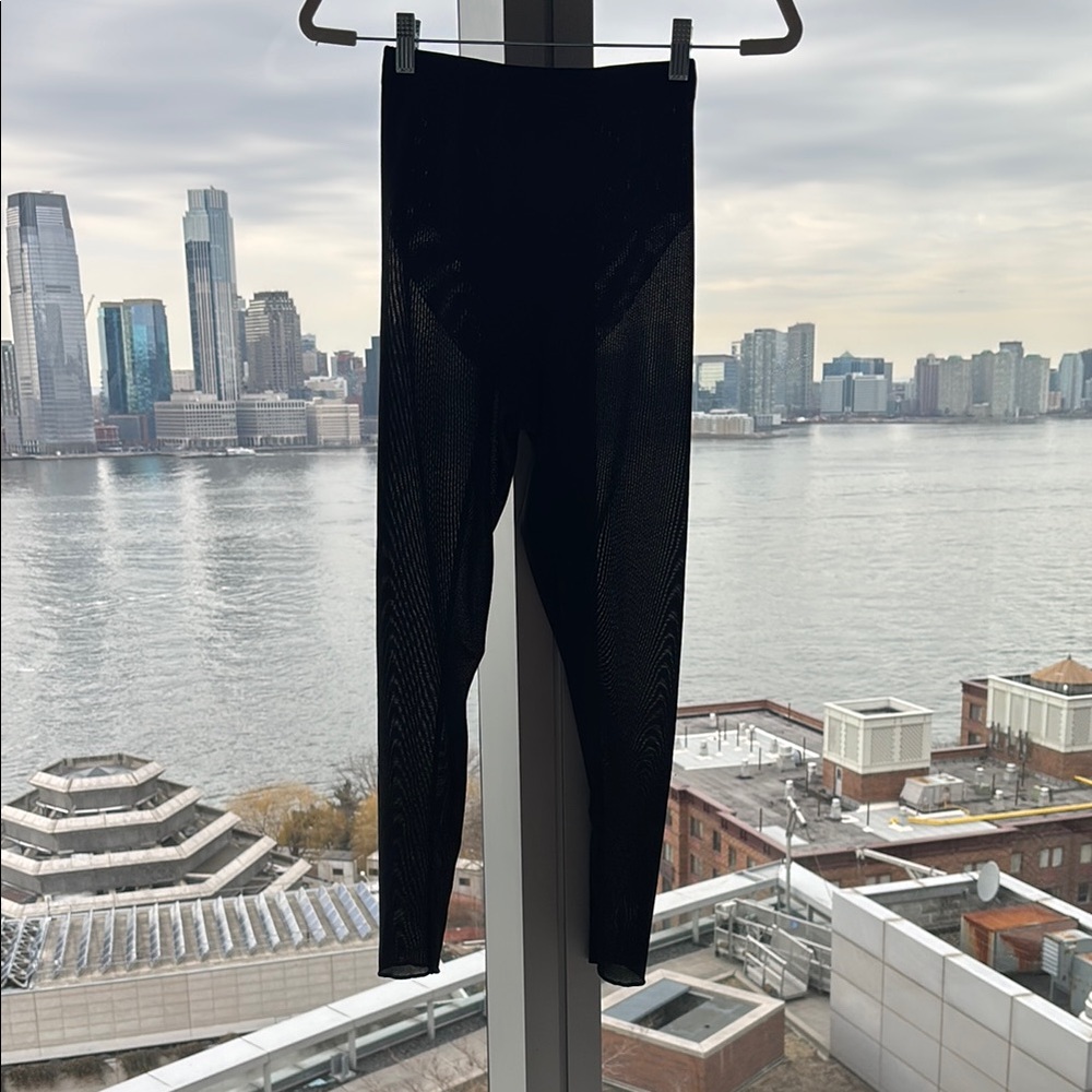 NWOT Stylish Black Sheer/Mesh XS Leggings — Yitty
